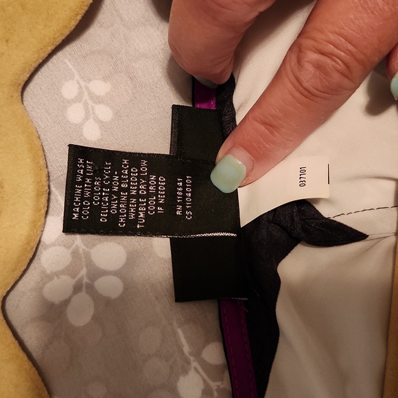 Lane Bryant black and white flowy  blouse - Picture 7 of 7